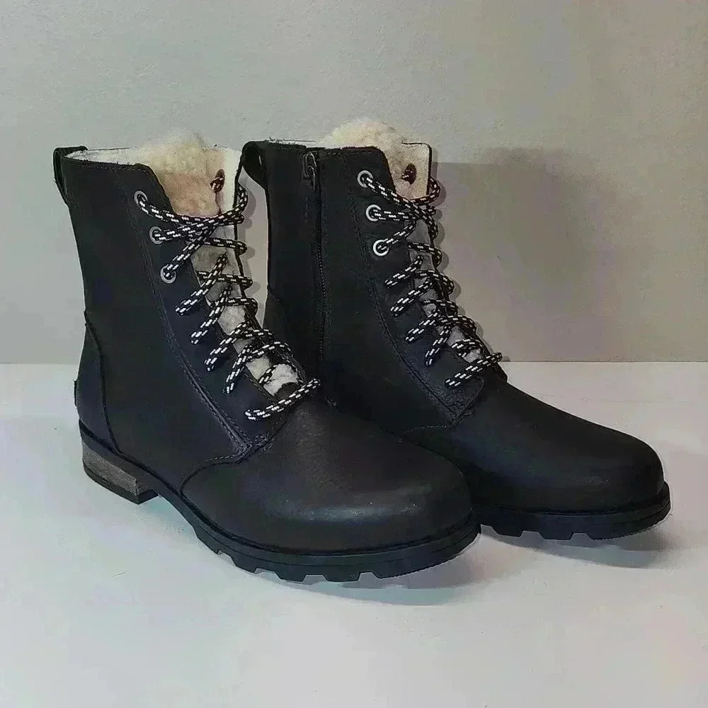 Sorel Emelie Short Lace Cozy Leather Boots